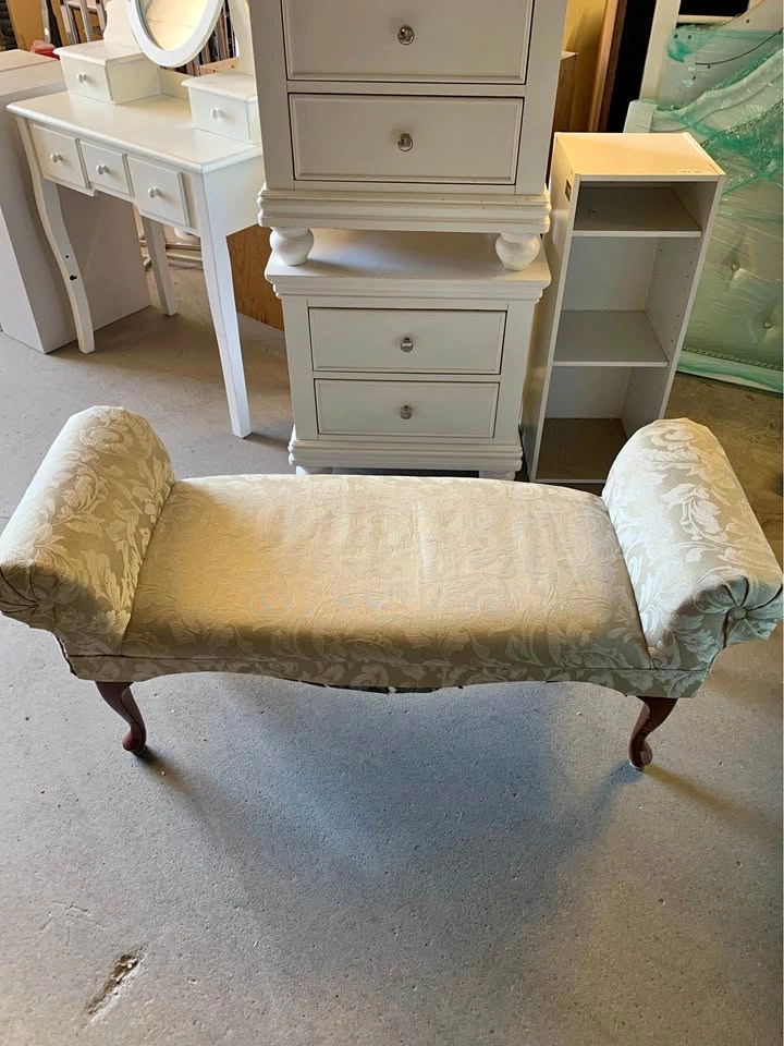 Vintage - Upholstered Bench with Rolled Arms