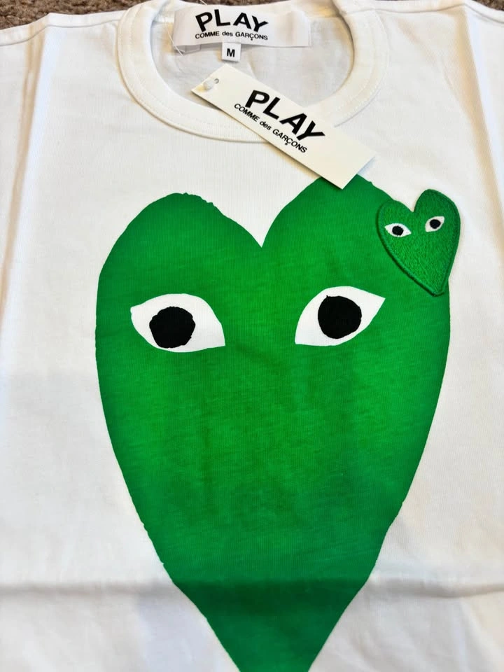 Comme des garçons white Tee with green heart - photo 2