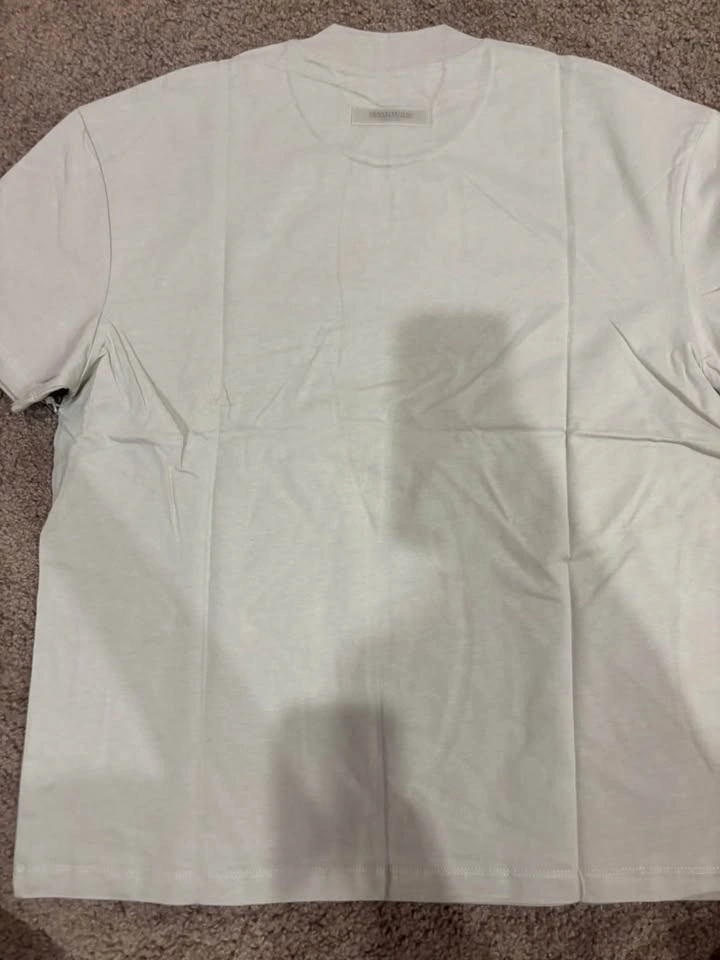 Fear of God Essential T-Shirt - photo 2