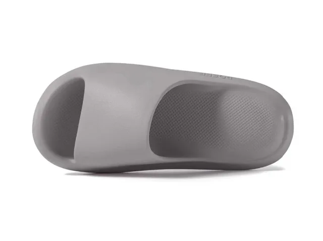 Brand New Posee Pillow Slippers Slides Unisex thumbnail
