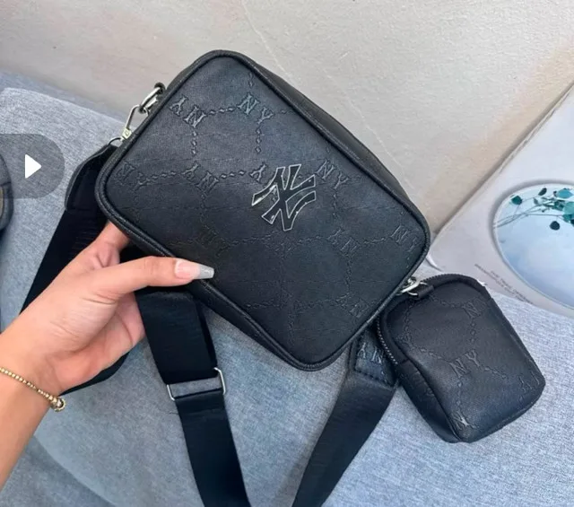 New MLB New York Yankees Crossbody Bag Black Unisex thumbnail