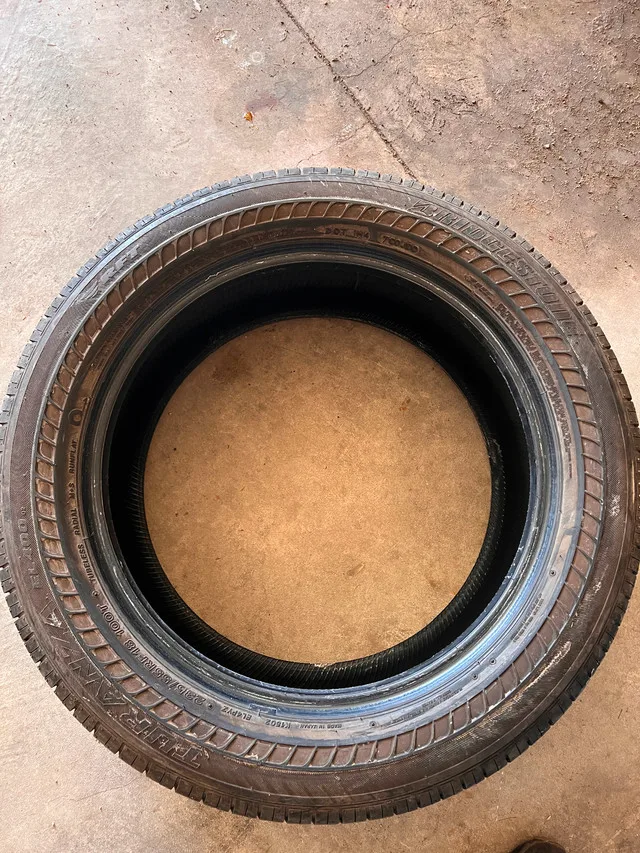 Good condition 1 Tire Bridgestone Turanza Runflat 235/55/18 thumbnail