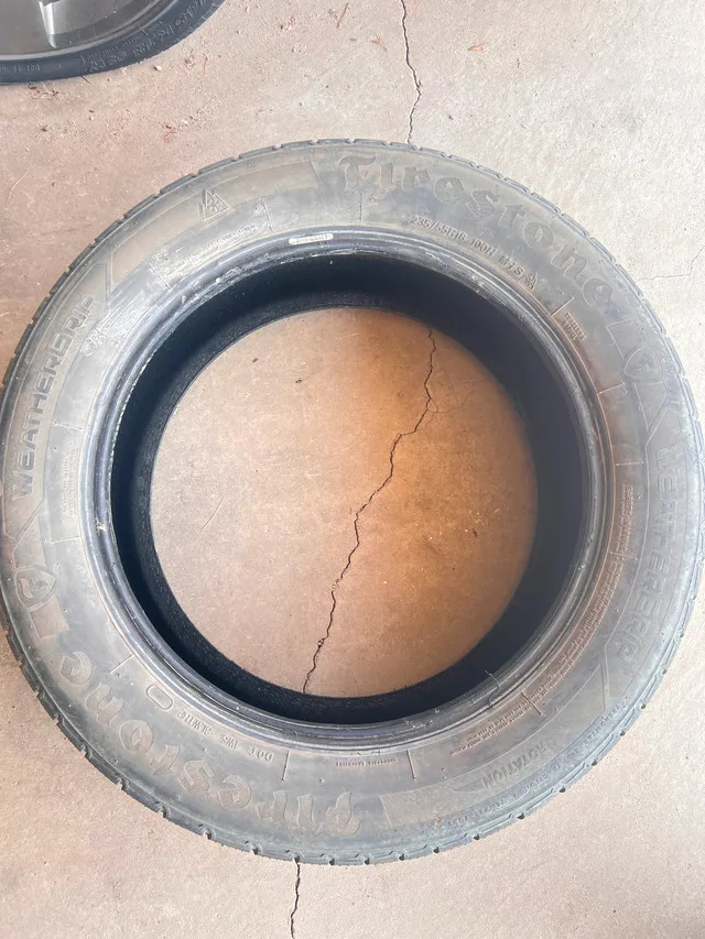 Good condition 1 tire Firestone Weathergrip 235/55/18 thumbnail