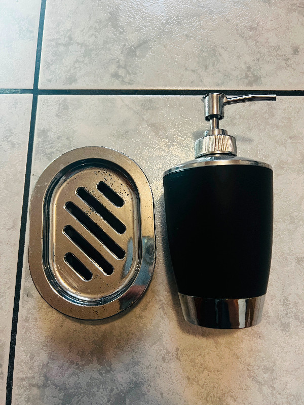 Liquid Soap Dispenser and Bar Soap Holder Combo