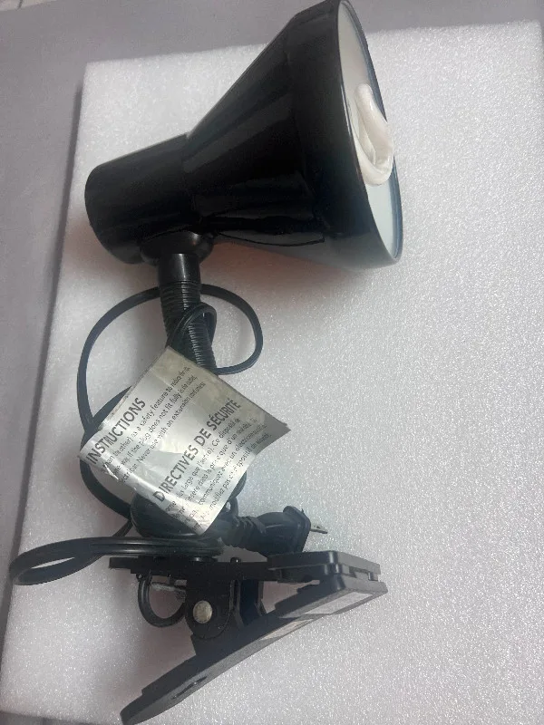 Good Condition Portable with Clamp Desktop Lamp Light thumbnail