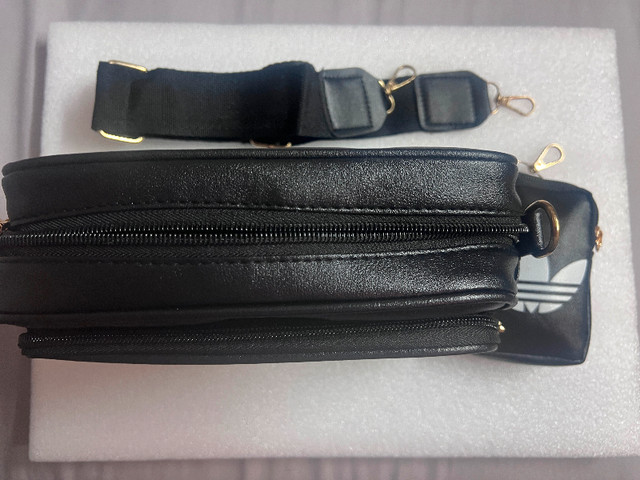 New Adidas Crossbody Bag With Mini Accessories Pouch - photo 4