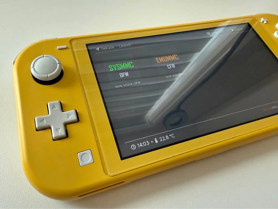 Jailbreaked Nintendo Switch Lite