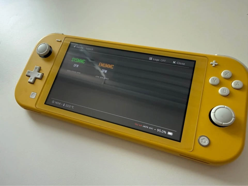 Jailbreaked Nintendo Switch Lite - photo 3