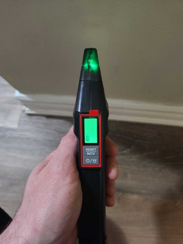 KAIWEETS KT301P Circuit Breaker Finder + Outlet Tester - photo 5