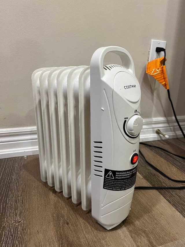 COSTWAY Oil Filled Radiator Heater 120V Portable