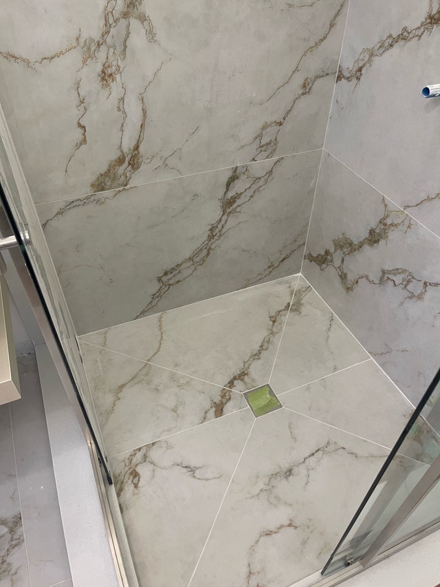Luxury 24x48 Porcelain Tile – Polished Marble Look gold veins - photo 2