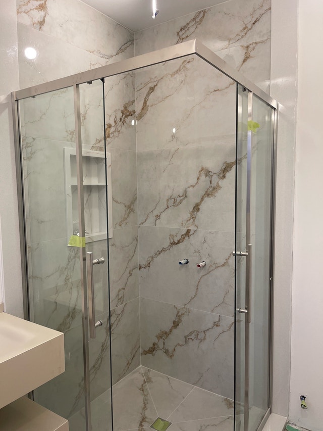 Luxury 24x48 Porcelain Tile – Polished Marble Look gold veins - photo 5
