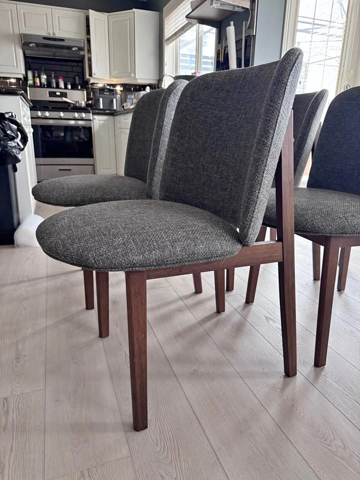 4 Dining Chairs