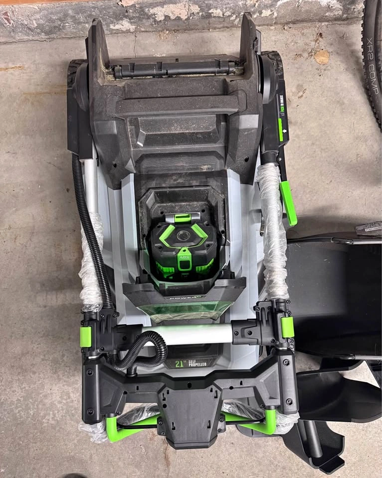 EGO 56V Snow Blower + Self-Propelled Lawn Mower (Batteries)