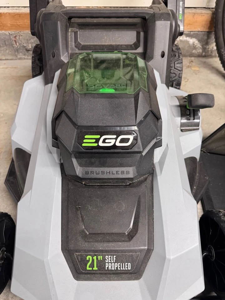 EGO 56V Snow Blower + Self-Propelled Lawn Mower (Batteries) - photo 2