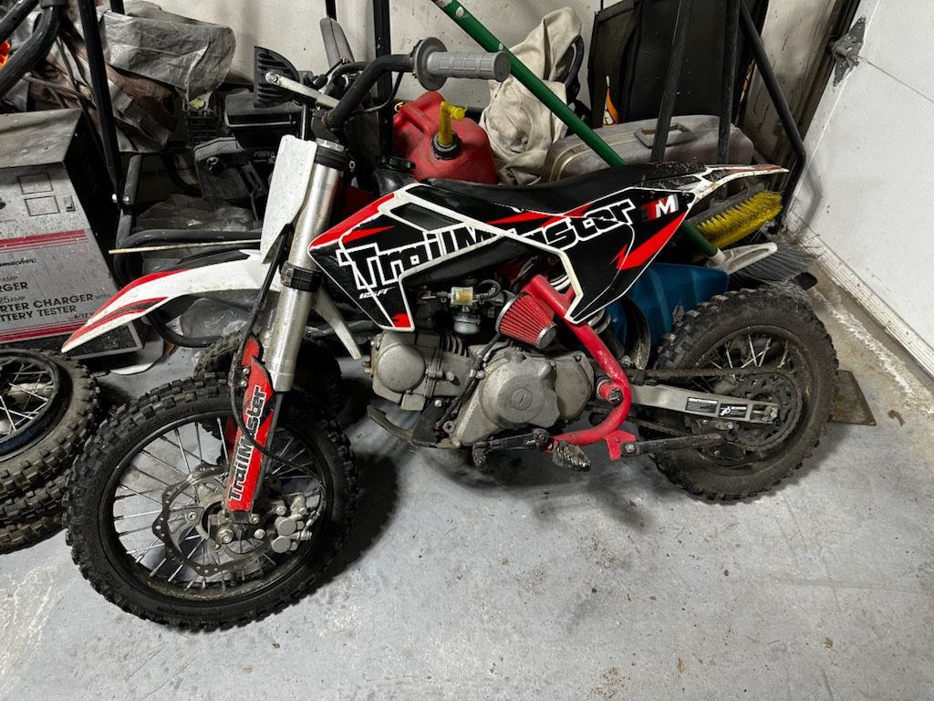 Trailmaster 125cc Dirt Bike - photo 2