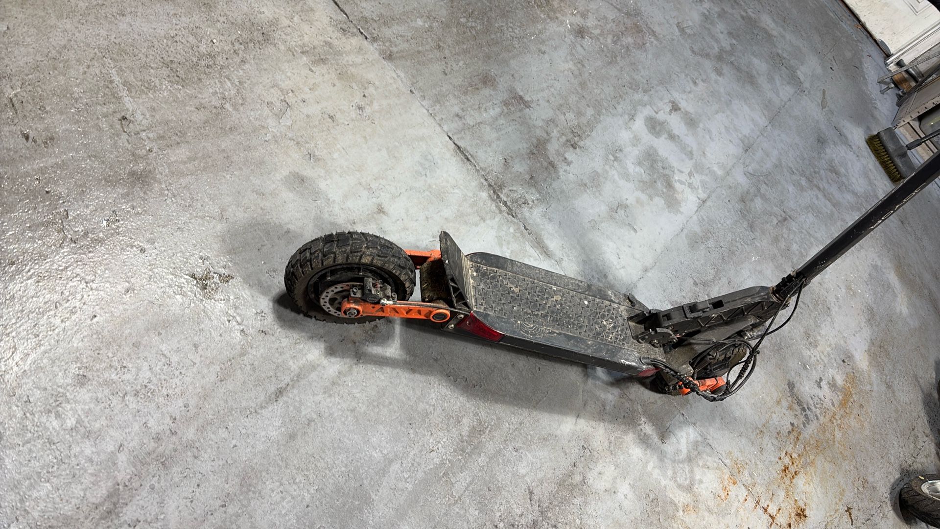 Electric Scooter - photo 2