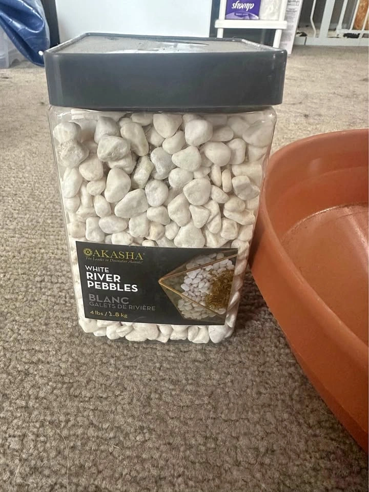 AKASHA White River Pebbles 4 lbs and plate stand