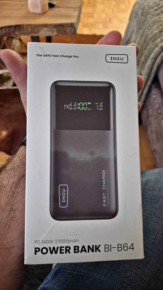 INIU 140W 27000mAh Power Bank BI-B64 Fast Charge Pro