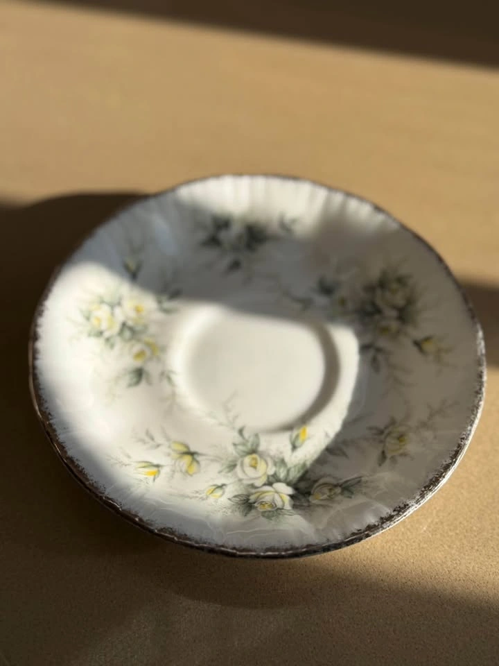 PARAGON - Antique Cup and Saucer - photo 4