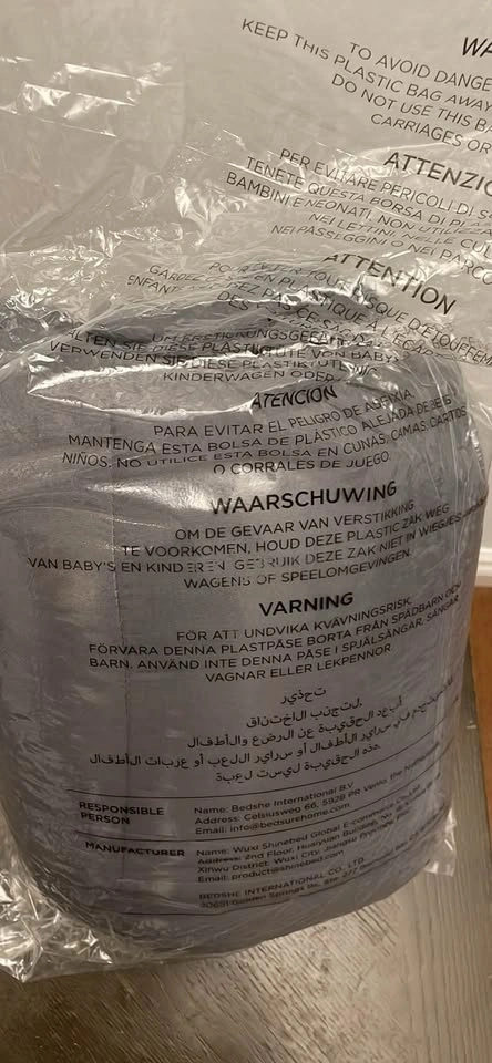 Bedsure King Comforter - BRAND NEW (Sealed!) - photo 2