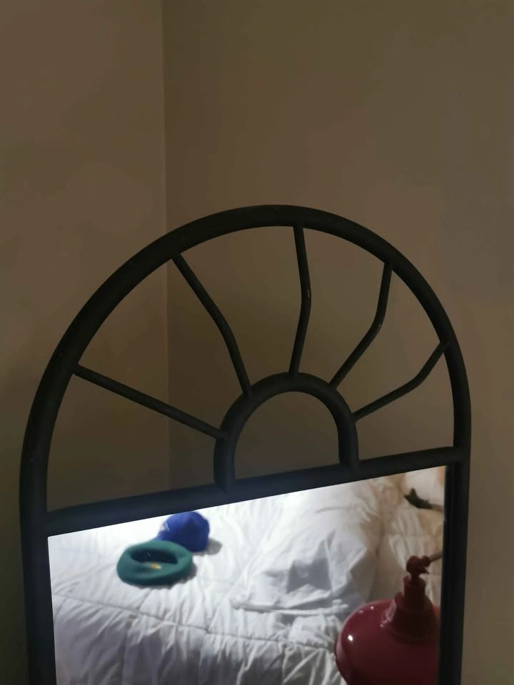 Vintage Standing Cast Iron Mirror – Elegant and Timeless - photo 2