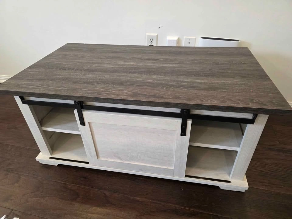 Ashley Farmhouse Coffee Table and 2 End Tables - photo 3