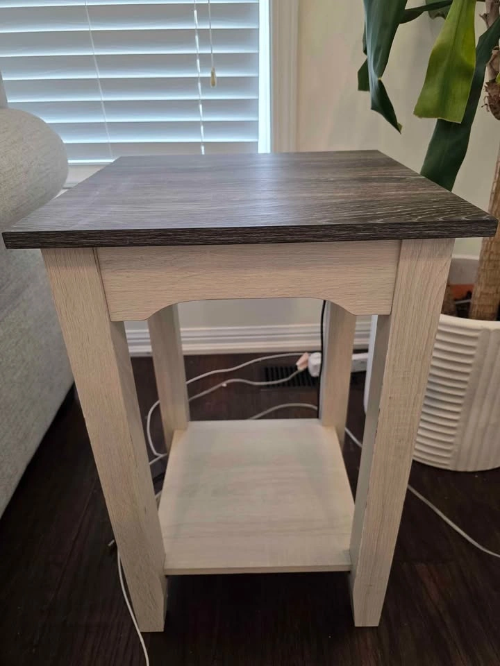 Ashley Farmhouse Coffee Table and 2 End Tables - photo 4
