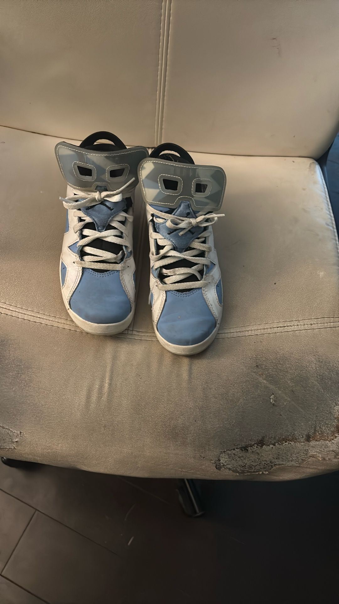 Jordan 6 Retro UNC
