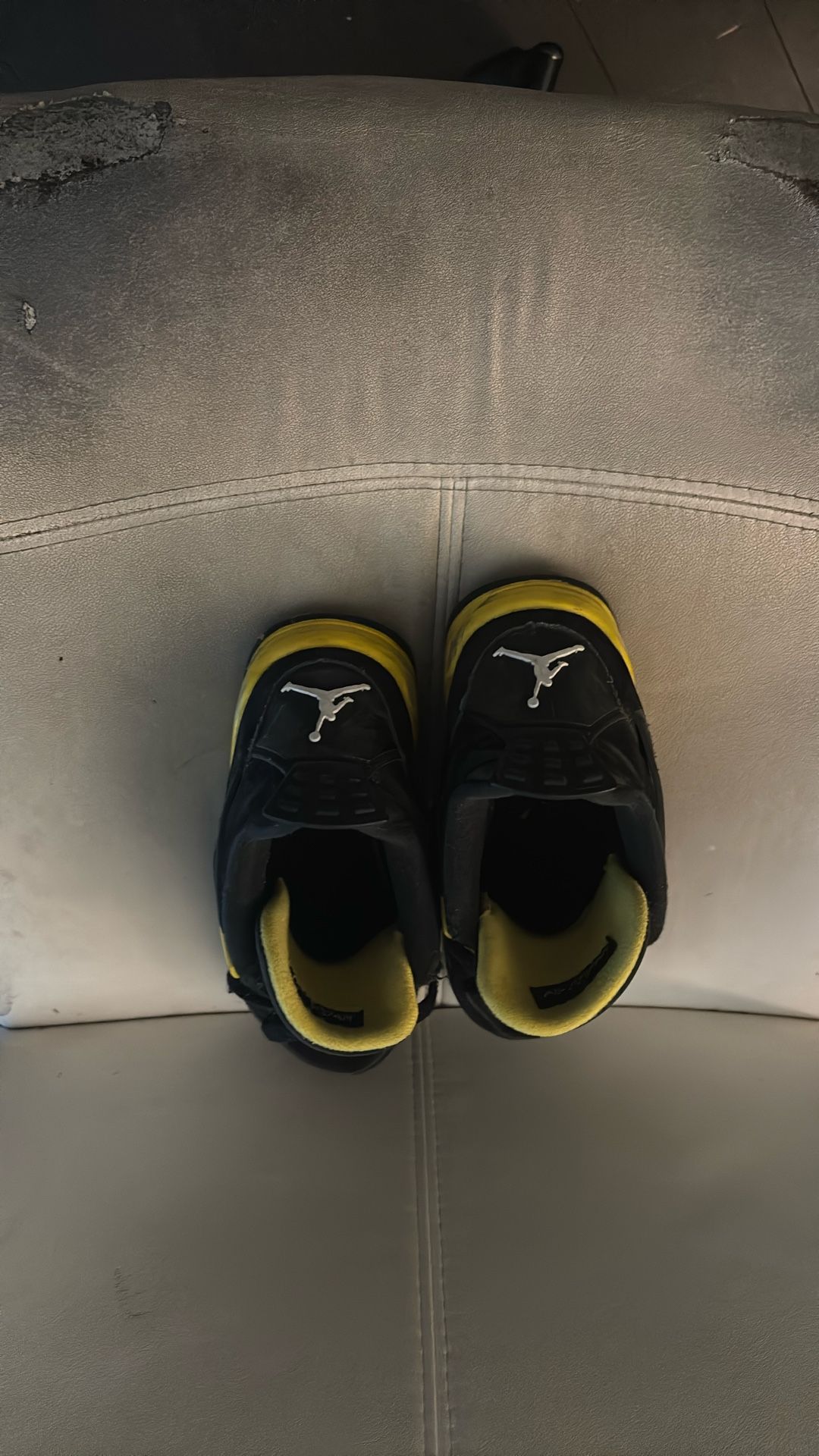 Jordan 4 Thunder - photo 3
