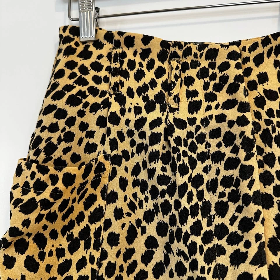 Leopard Print Shorts Size S-M - photo 3
