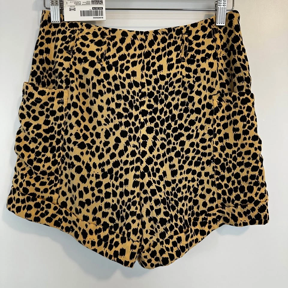 Leopard Print Shorts Size S-M - photo 4