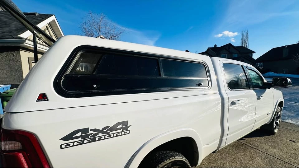 White LEER Canopy for 2019-2026 RAM 1500 (6'4" Bed) - photo 2