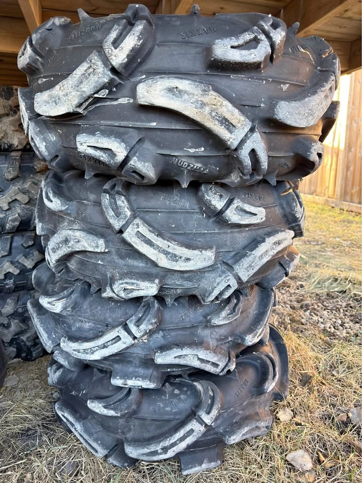 Maxxis Mudzilla ATV Tires 28x10-12/28x8-12