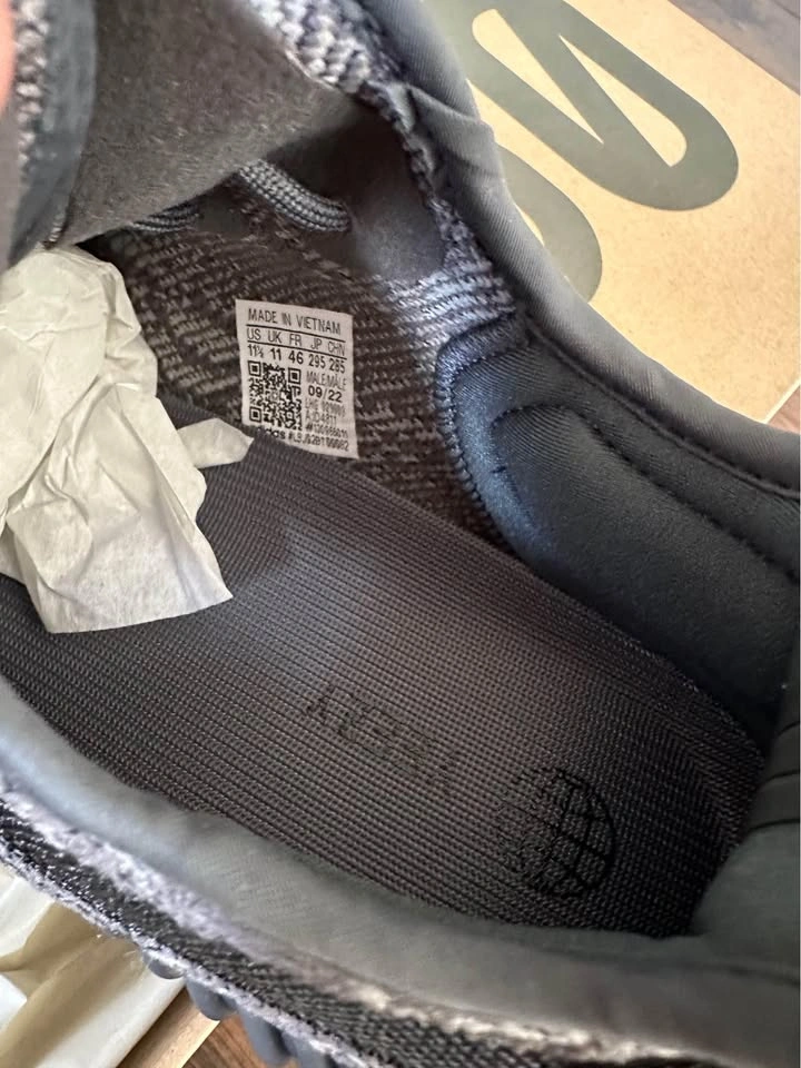 YEEZY BOOST 350 V2 Dark Salt - photo 4