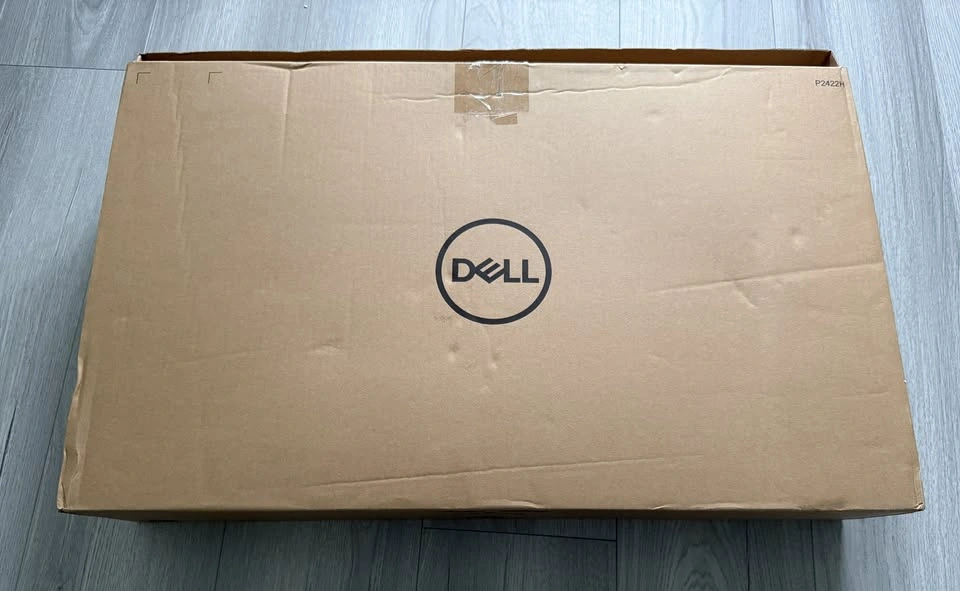 Dell 24" Professional Monitor (P2422H) - Like New - photo 3