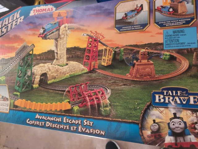 Thomas & Friends TrackMaster Avalanche Escape Set - photo 2