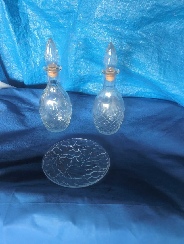 Vintage Decanters with Tray - photo 2