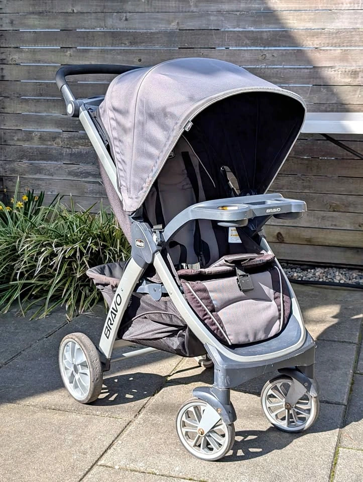 Chicco Bravo KeyFit 3-in-1 Travel System