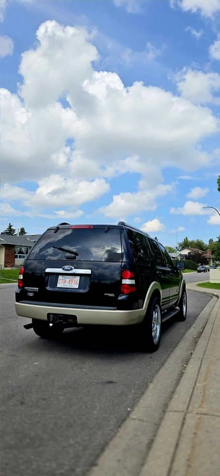 Active 2007 Ford Explorer - photo 2