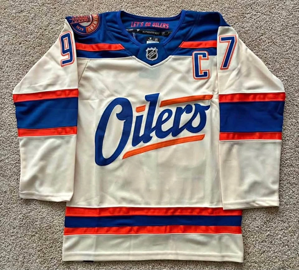 Oilers Jersey #97 Connor McDavid NEW Youth L/XL