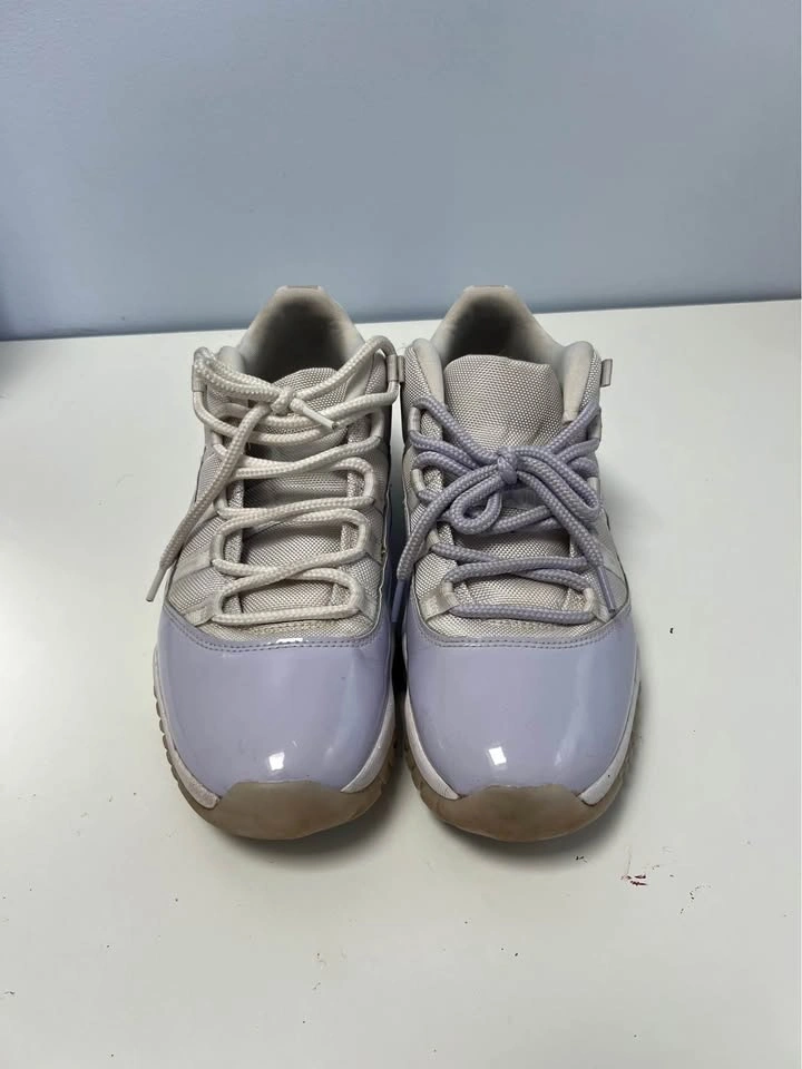 Jordan 11 Violet Lows