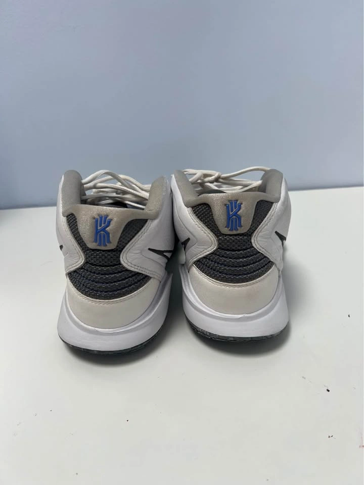 Kyrie Infinity Ball Shoes - photo 2
