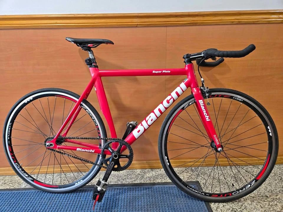 Bianchi Super Pista Track Bike Fixed Gear 55CM Red/White