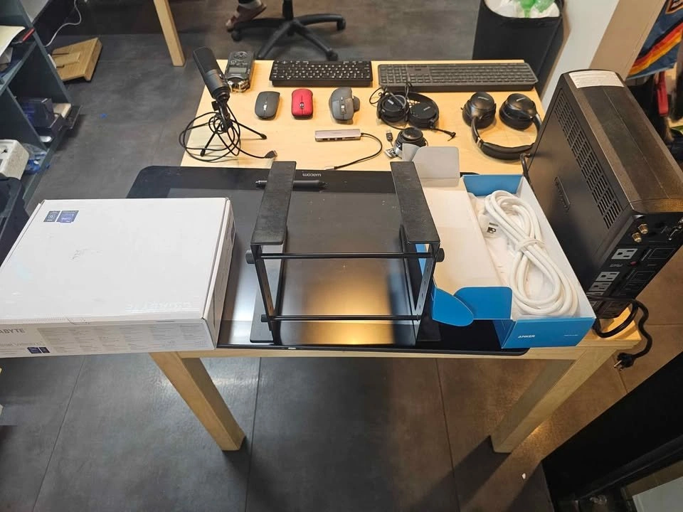 Huge Assortment Of Computer/Office Equipment - photo 2