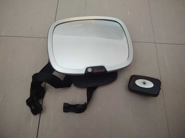 Diono Back Seat Mirror w/ Light and Remote