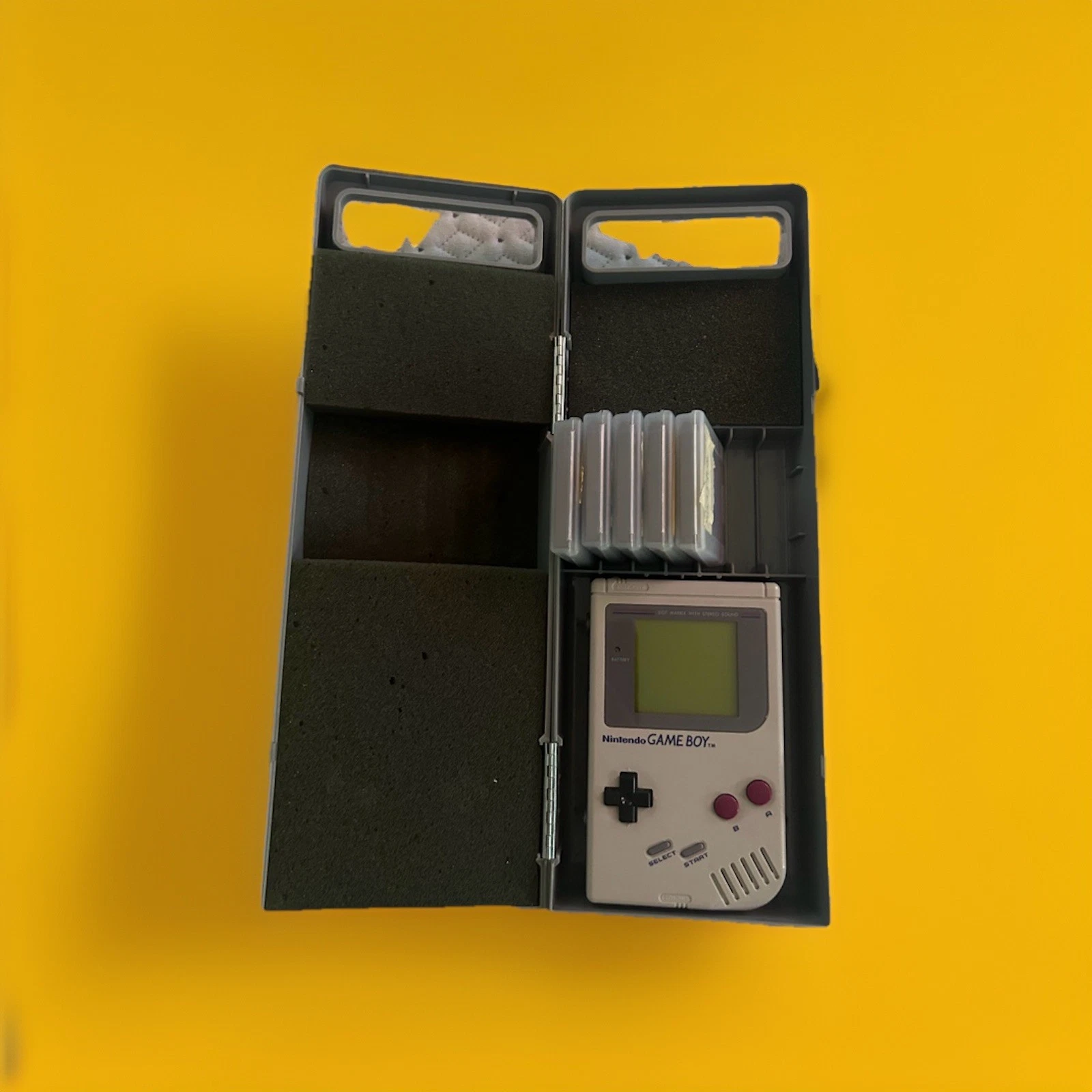 Vintage Nintendo Game Boy Handheld System - Gray With Case - photo 2
