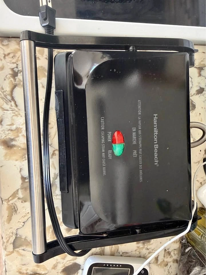 Hamilton Beach Black Sandwich Maker