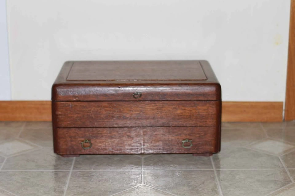Wooden trinket box - photo 4