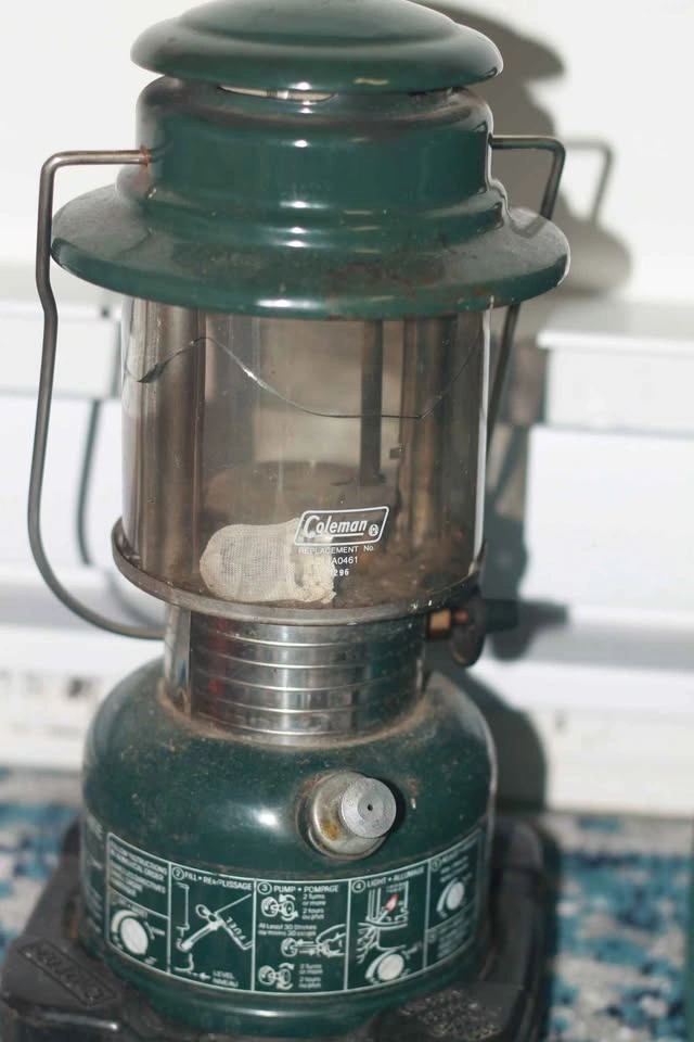 Coleman camping lantern - photo 2